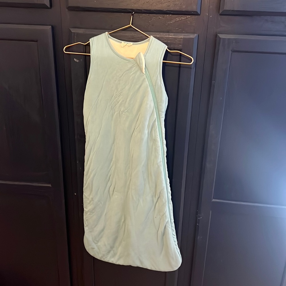 Kayte baby bamboo sleep bag 1.0 tog in light blue. Good condition, very soft.